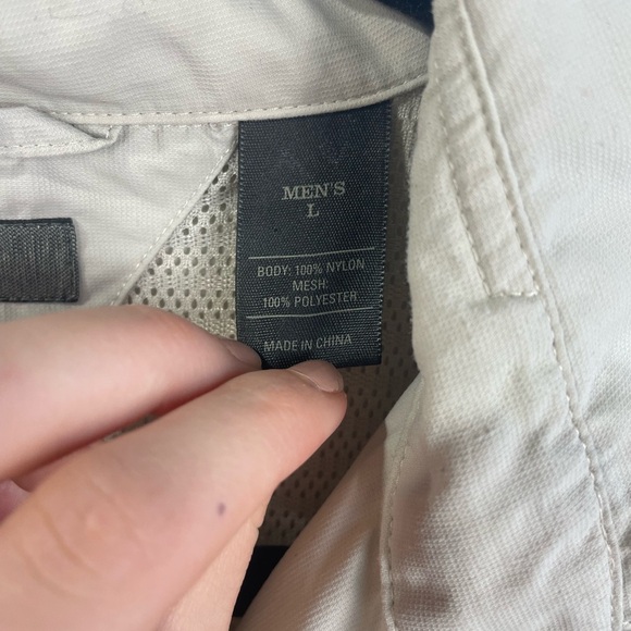 REI Beige Long Sleeve Vented Fishing Button Down Shirt Large Men’s GUc - Picture 9 of 16